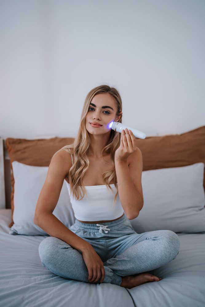 B-Glossy-Acne_6.jpg (57 KB)